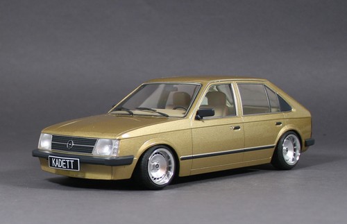 Opel kadett goldmetallic - opel, d
